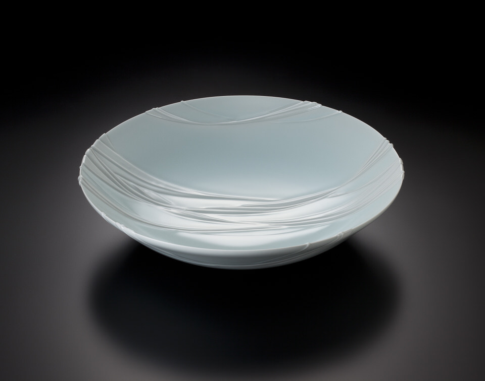 青磁堆磁線文鉢